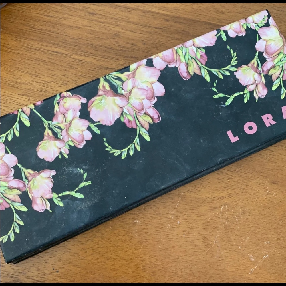 Lorac palette